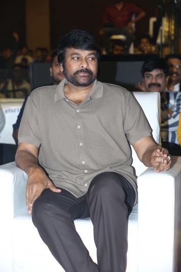 chiranjeevi-stills-8-6.jpg