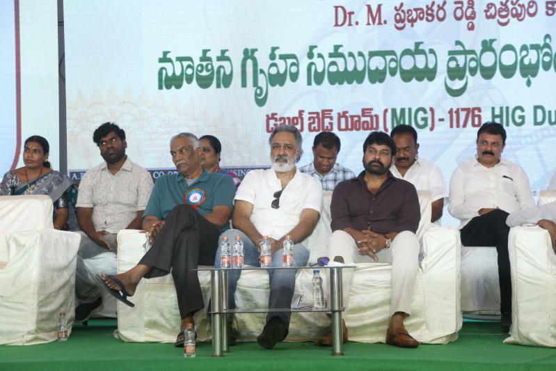 chiru-at-chitrapuri-colony-mig-houses-opening-27.jpg