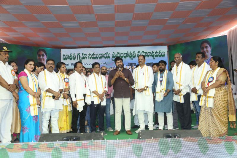 chiru-at-chitrapuri-colony-mig-houses-opening-31.jpg