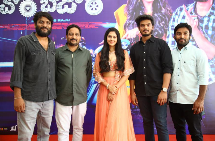 chor-bazaar-movie-press-meet-2.jpg