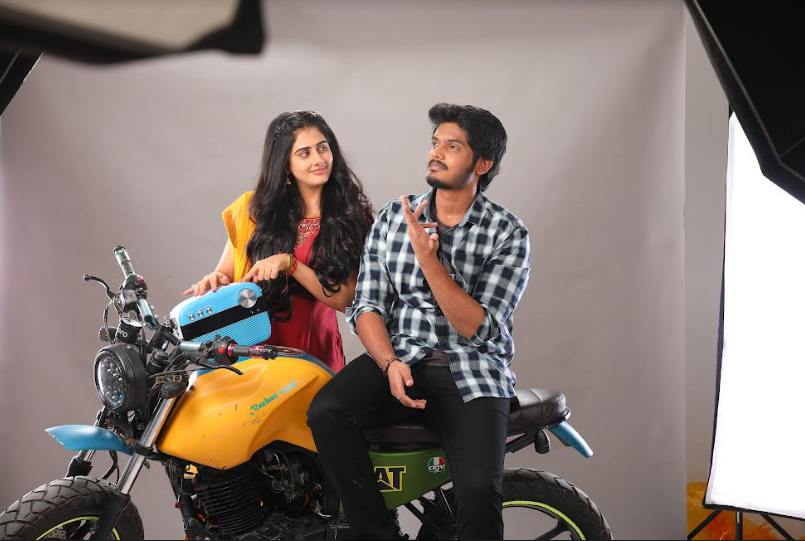 Chor Bazaar Movie Stills