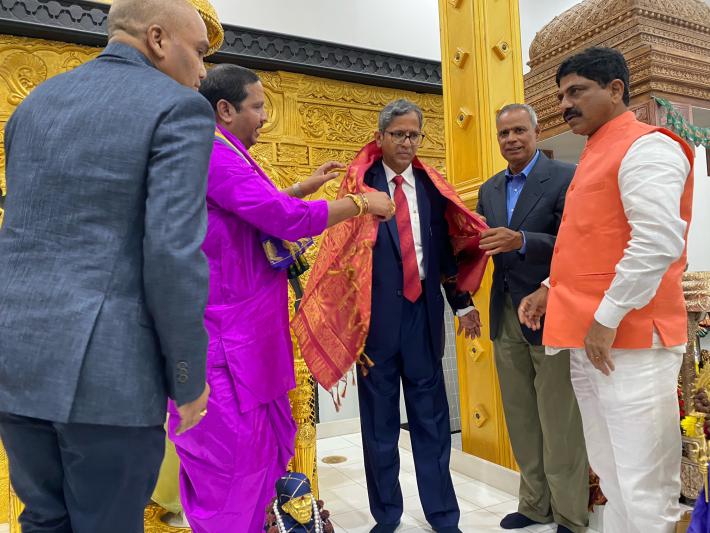 cji-nv-ramana-visits-sri-sai-datta-peetham-nj-5.jpg
