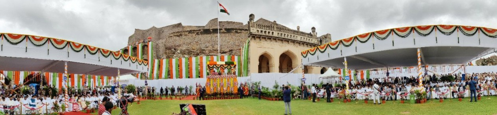 cm-kcr-hoists-national-flag-at-golconda-fort-8.jpg