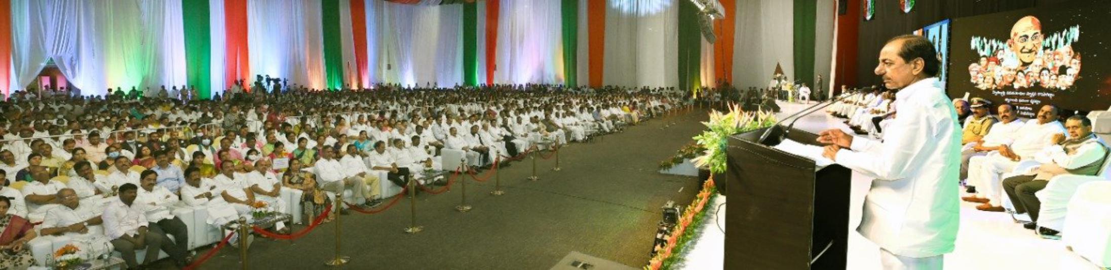 cm-kcr-inaugurates-swatantra-bharatha-vajrotsavam-14.jpg