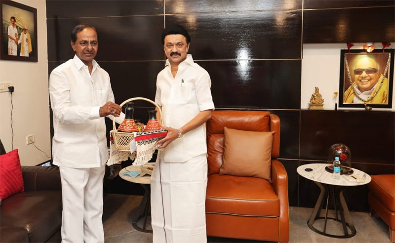 CM KCR Meets Tamilnadu CM Stalin