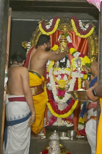 cm-kcr-participates-sri-venkateswara-swamy-brahmmostavam-timmapur-3.jpg