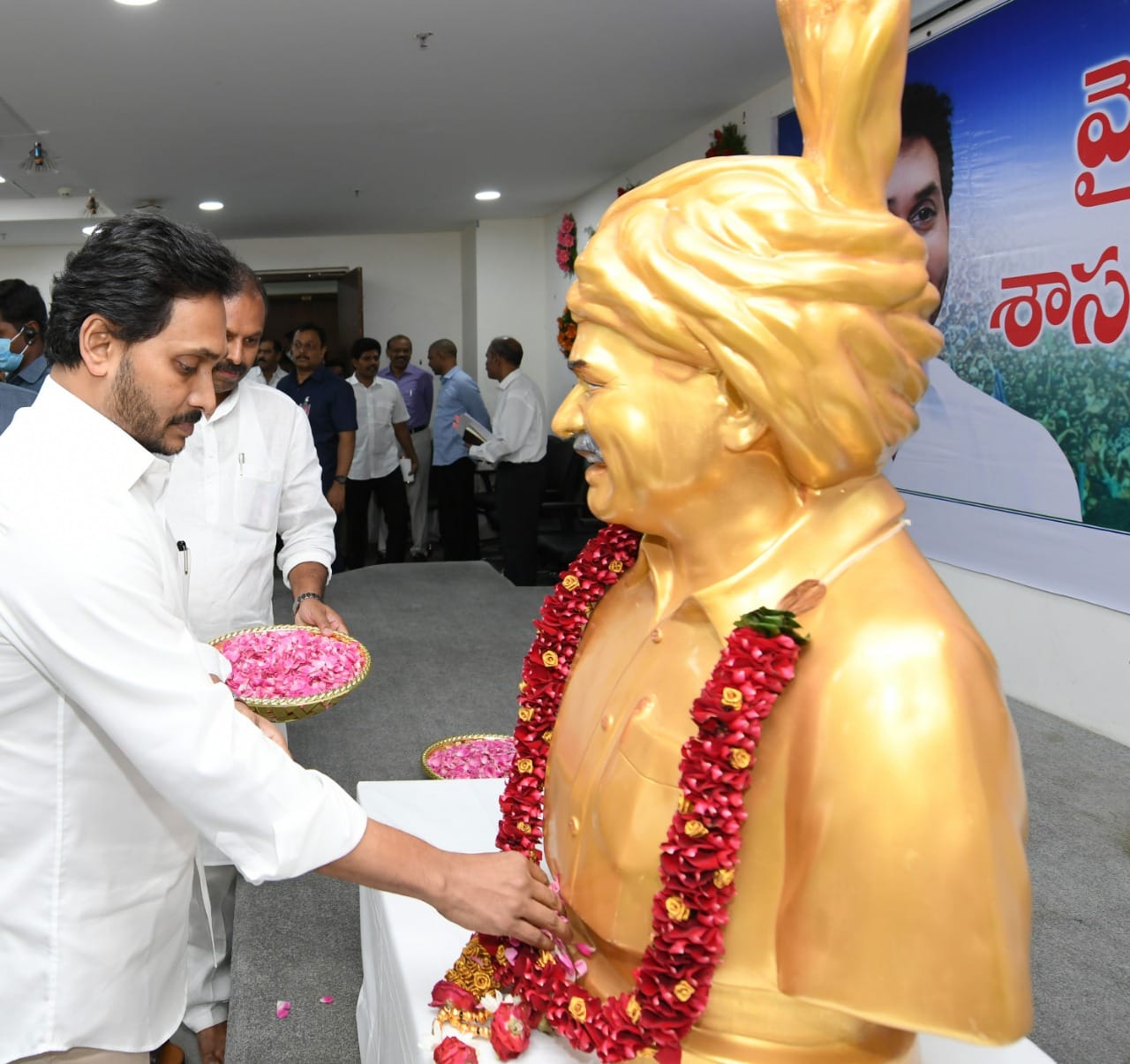 cm-ys-jagan-direction-to-ysrcp-mlas-3.jpg