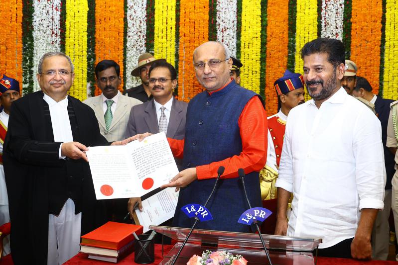 cp-radhakrishnan-taking-oath-as-telangana-governor-2.jpg