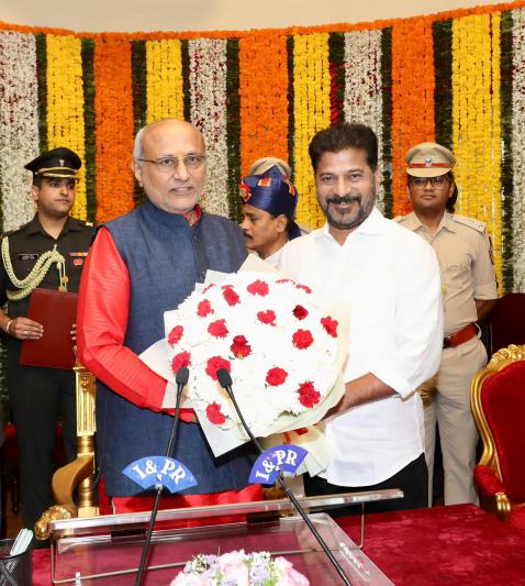 cp-radhakrishnan-taking-oath-as-telangana-governor-3.jpg