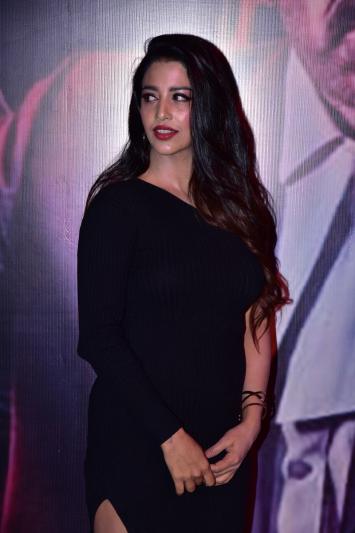 daksha-nagarkar-stills-2-13.jpg