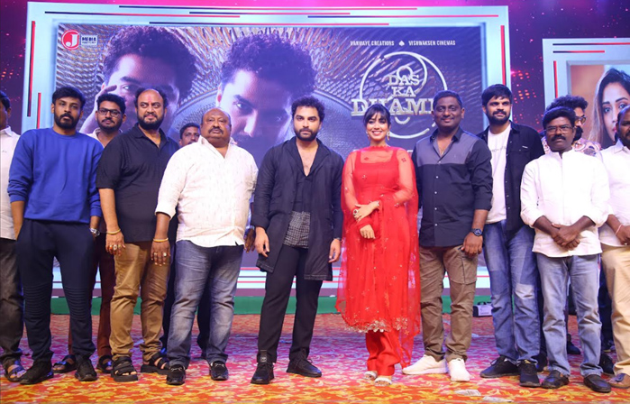 das-ka-dhamki-trailer-20-launch-1.jpg