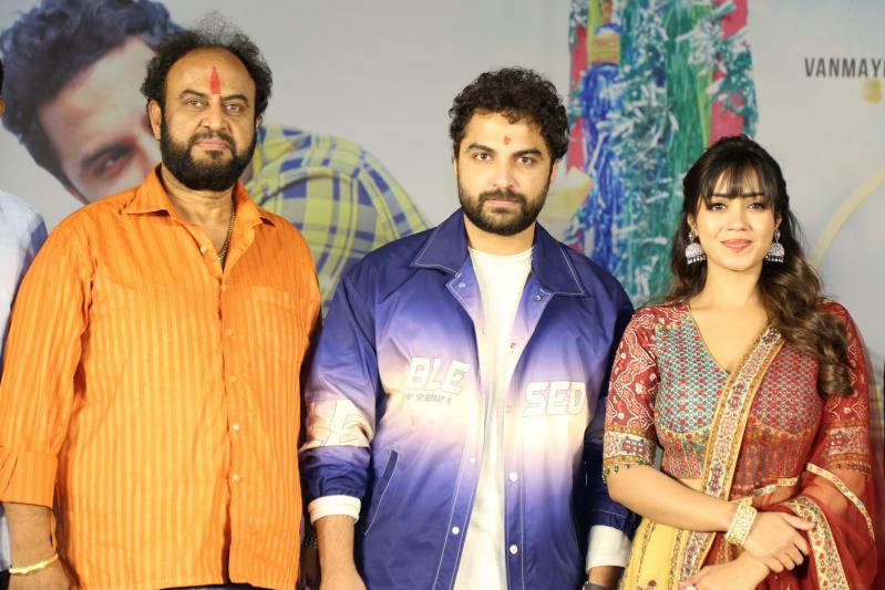 das-ki-dhamki-movie-pressmeet-10.jpg