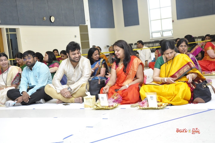 dcpooja3-1462978434.jpg