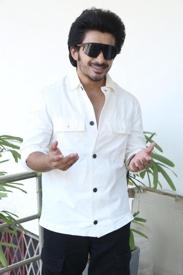 deepak-saroj-interview-13.jpg