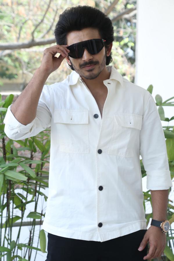 deepak-saroj-interview-17.jpg