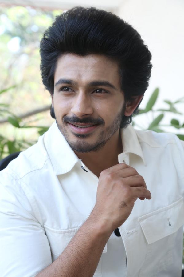 deepak-saroj-interview-5.jpg