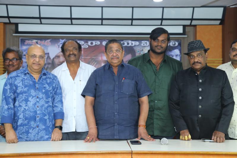 desam-kosam-movie-press-meet-4.jpg