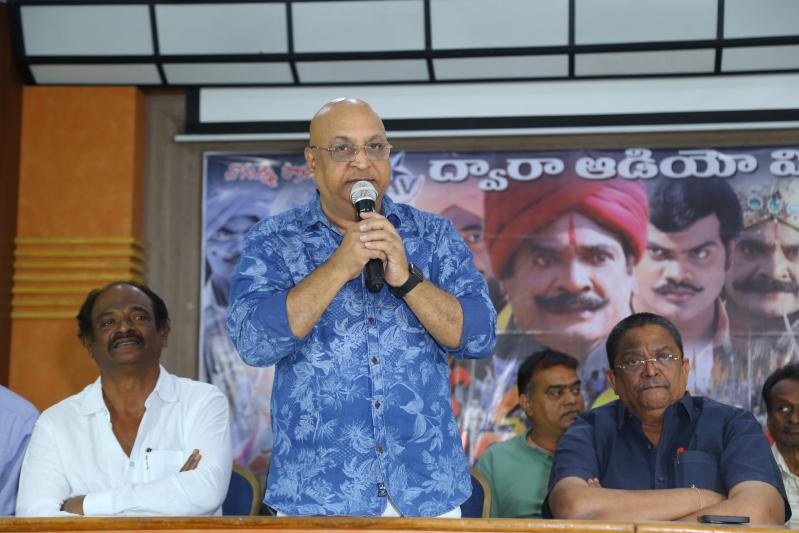 desam-kosam-movie-press-meet-9.jpg