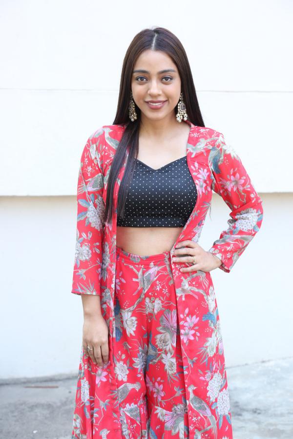 deviyani-sarma-stills-3.jpg