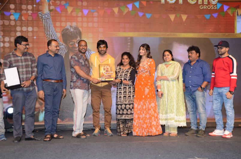 dhamaka-movie-success-celebrations-23.jpg