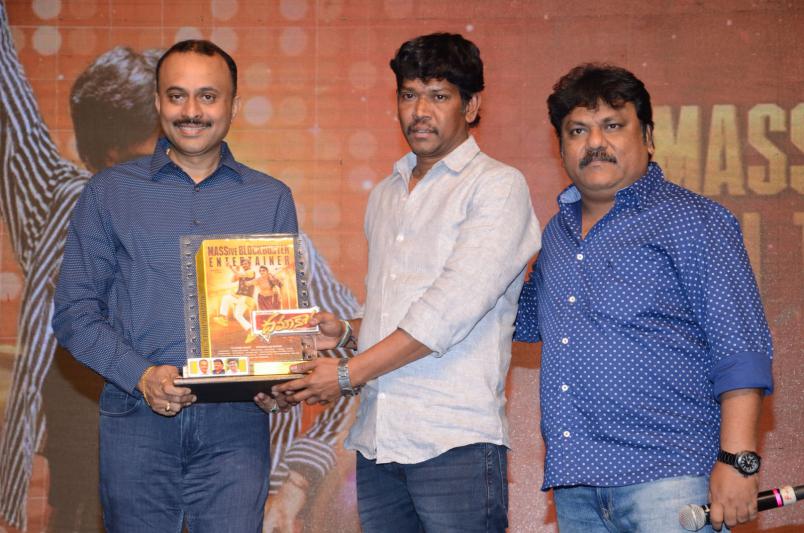 dhamaka-movie-success-celebrations-6.jpg