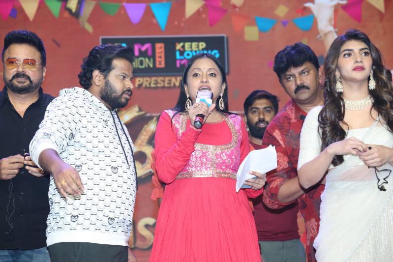 dhamaka-movie-success-meet-5.jpg