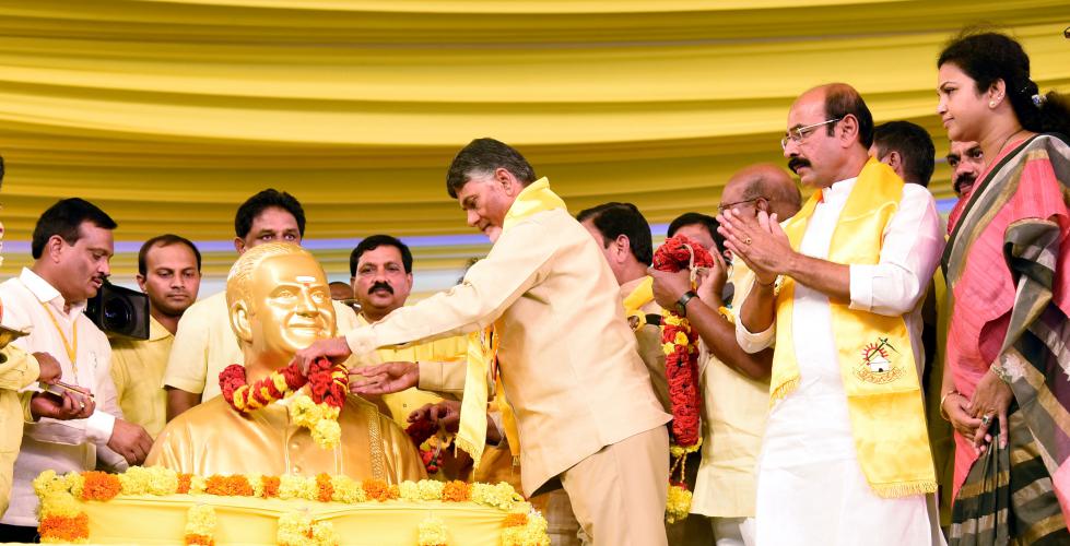 Chandrababu addressed Dharma Poratam at Kurnool