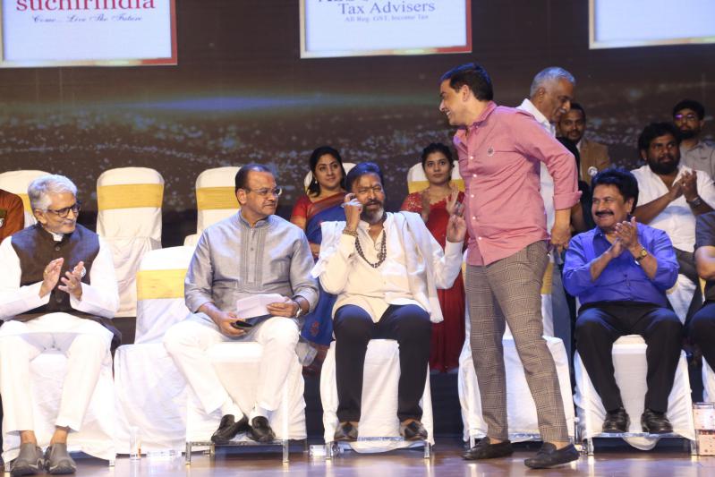 dharsakaratna-dnr-film-awards-10.jpg