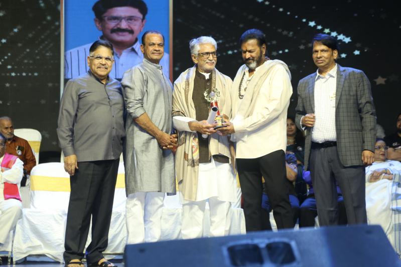 dharsakaratna-dnr-film-awards-16.jpg