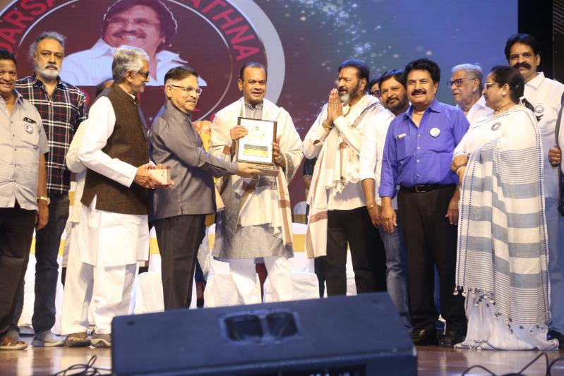 dharsakaratna-dnr-film-awards-20.jpg