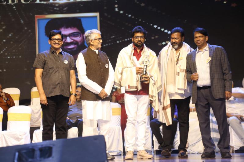 dharsakaratna-dnr-film-awards-23.jpg