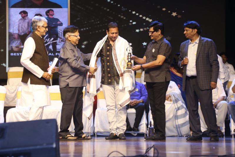dharsakaratna-dnr-film-awards-32.jpg