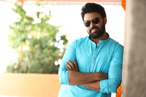 dheera-movie-lunch-7.jpg