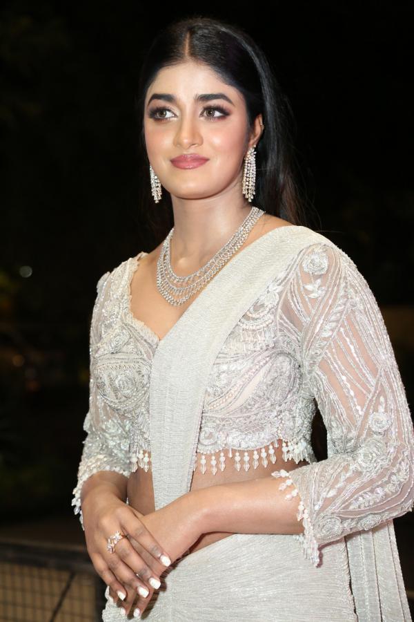 dimple-hayathi-stills-4-4.jpg