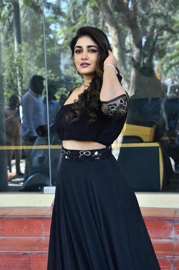 dimple-hayathi-stills-5-9.jpg
