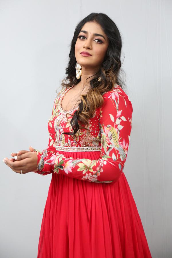 dimple-hayati-photos-18.jpg