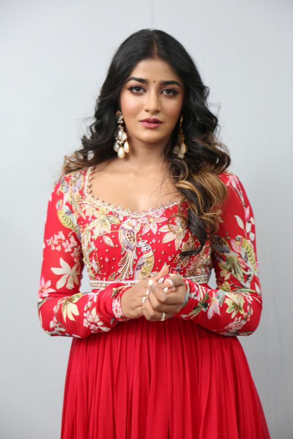 dimple-hayati-photos-19.jpg