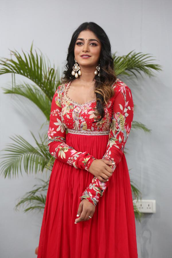 dimple-hayati-photos-7.jpg