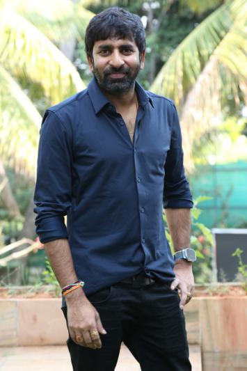 director-gopichand-malineni-interview-11.jpg
