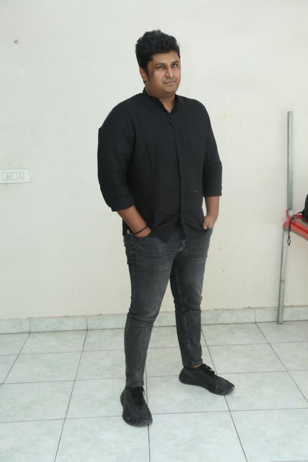 director-keerthi-kumar-interview-at-chari-111-movie-4.jpg