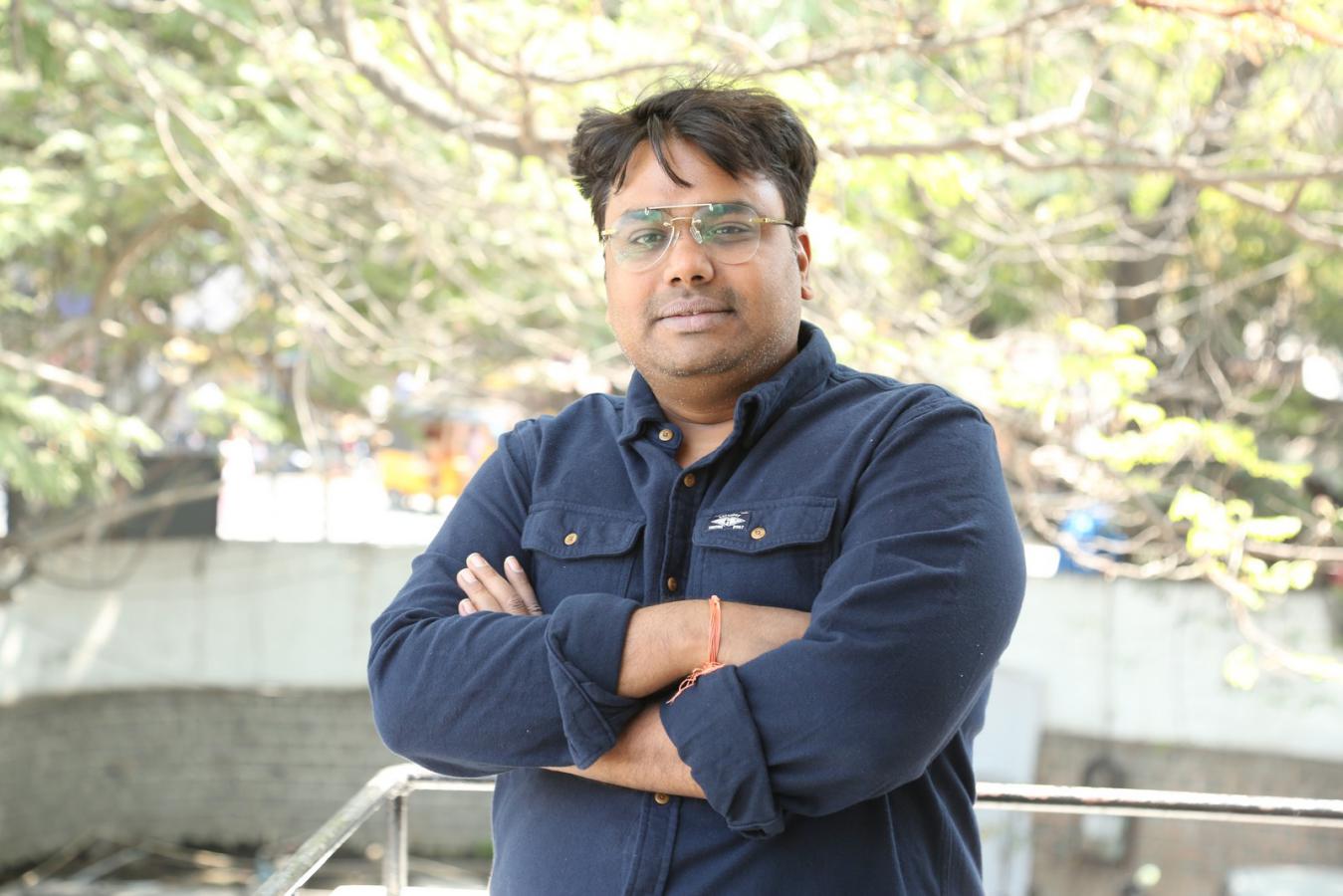 Director Sashidhar Chavali Photos (Mr King Interview)