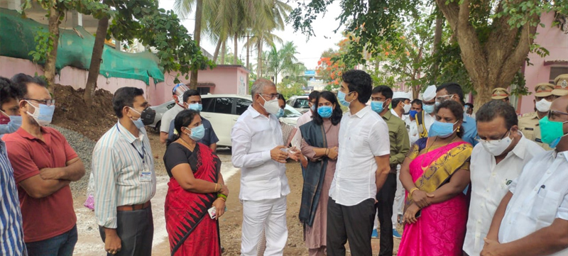 director-sukumar-sets-up-oxygen-generator-plant-in-razole-2.jpg