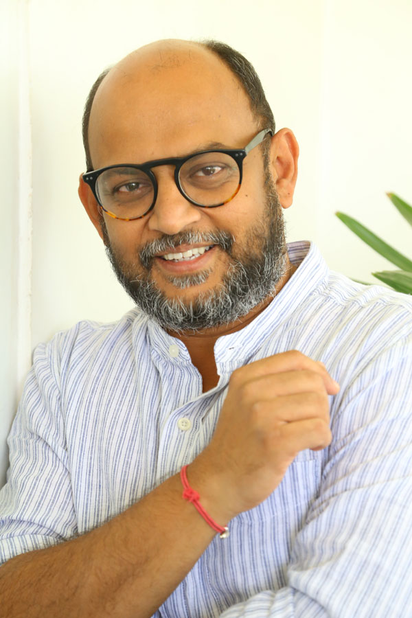 director-vi-anand-interview-2.jpg