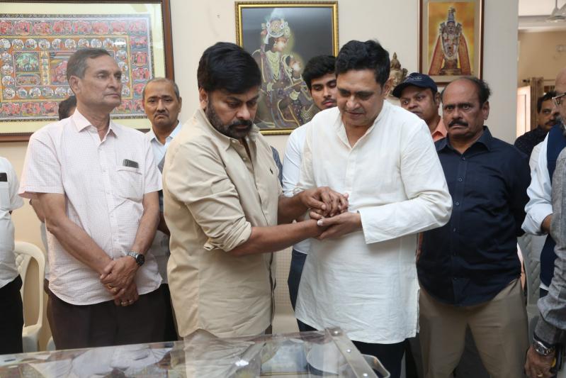 director-vishwanath-last-rites-13.jpg