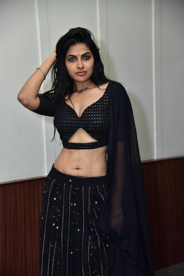 divi-vadthya-stills-4-12.jpg