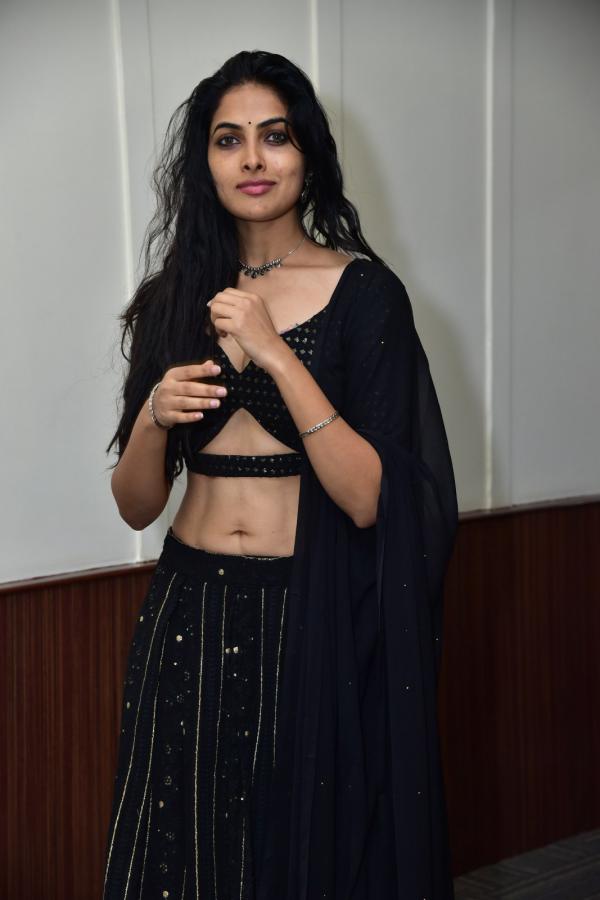 divi-vadthya-stills-4-7.jpg