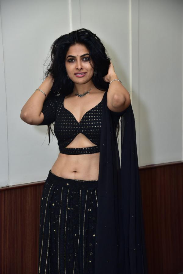 divi-vadthya-stills-4-9.jpg
