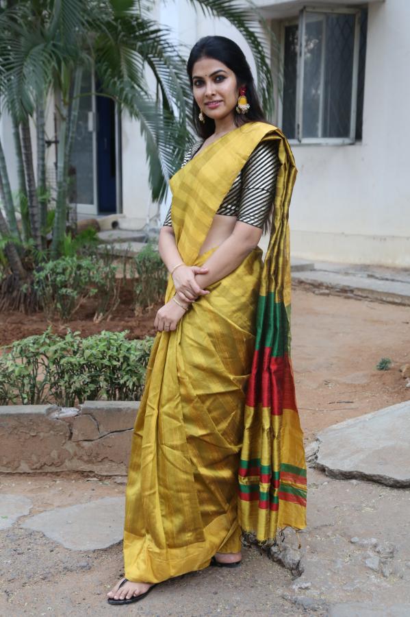 divi-vadthya-stills-5-11.jpg