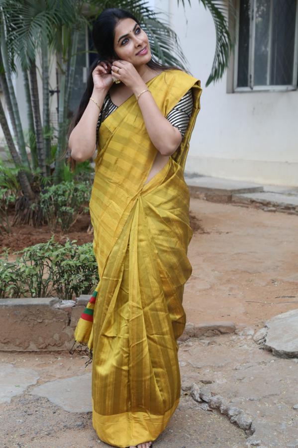 divi-vadthya-stills-5-13.jpg