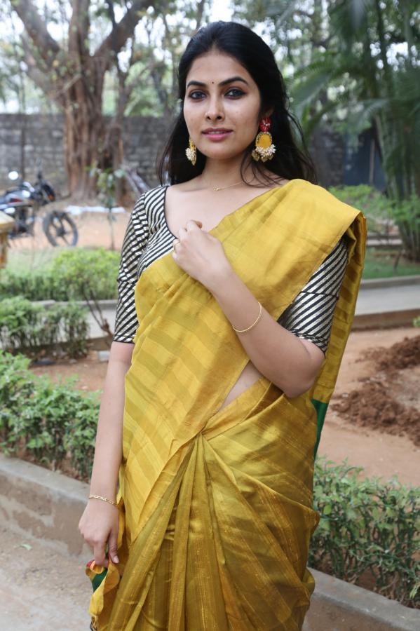 divi-vadthya-stills-5-19.jpg